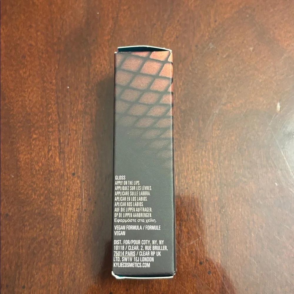 Kylie Cosmetics Supple Kiss Lip Glaze - Literally - Picture 8 of 9